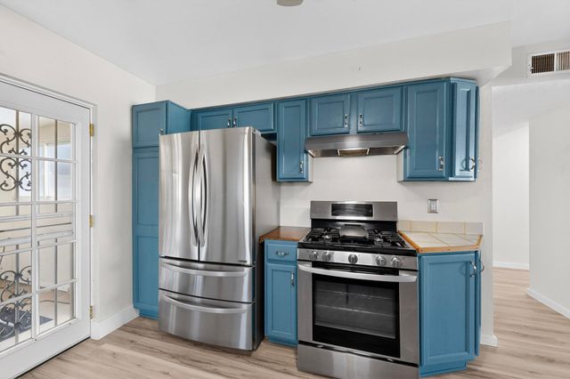 1200 La Poblana Road NW, Albuquerque, NM 87107