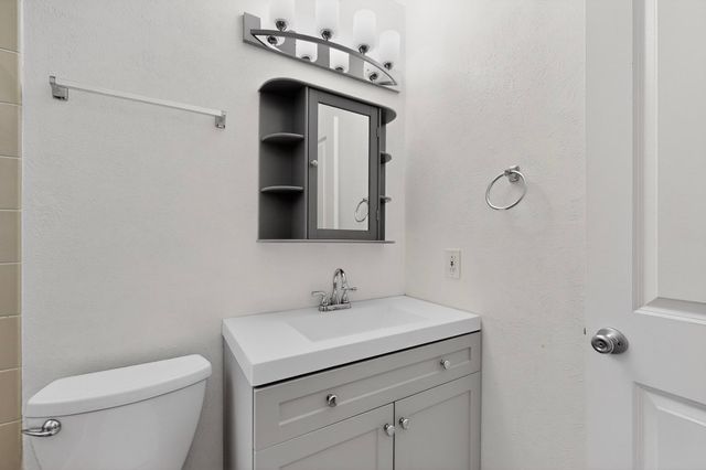 1200 La Poblana Road NW, Albuquerque, NM 87107