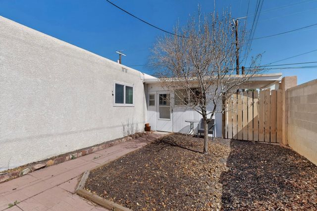 1200 La Poblana Road NW, Albuquerque, NM 87107