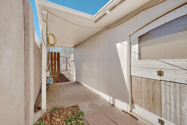 1200 La Poblana Road NW, Albuquerque, NM 87107