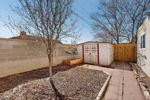 1200 La Poblana Road NW, Albuquerque, NM 87107