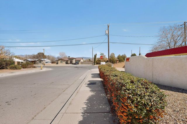 1200 La Poblana Road NW, Albuquerque, NM 87107