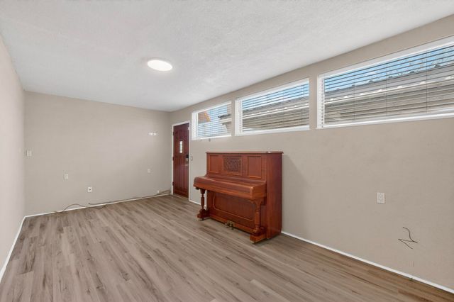 1200 La Poblana Road NW, Albuquerque, NM 87107