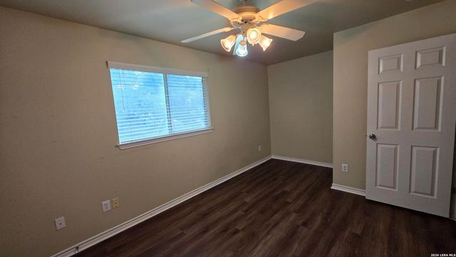 7126 TOURANT RD, San Antonio, TX 78240