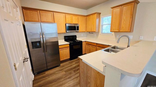 7126 TOURANT RD, San Antonio, TX 78240
