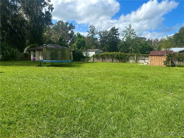 7014 S Aloysia Avenue, Floral City, FL 34436