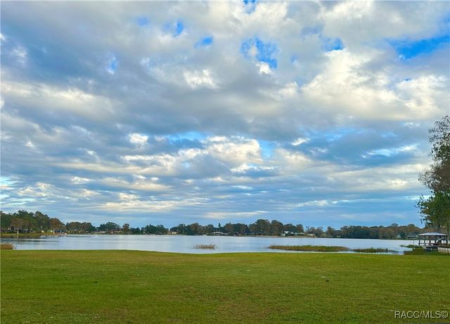 7014 S Aloysia Avenue, Floral City, FL 34436