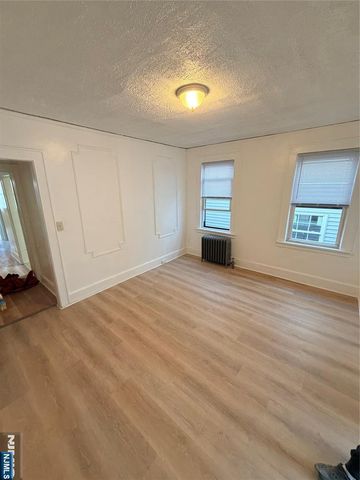 56 Vermont Avenue 2R, Newark, NJ 07106
