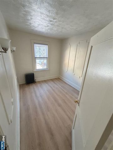 56 Vermont Avenue 2R, Newark, NJ 07106