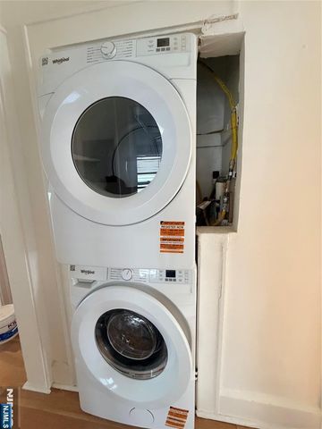 56 Vermont Avenue 2R, Newark, NJ 07106