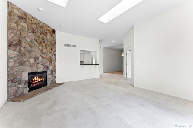 17437 Averhill Boulevard, Macomb Township, MI 48042