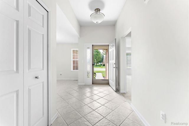 17437 Averhill Boulevard, Macomb Township, MI 48042