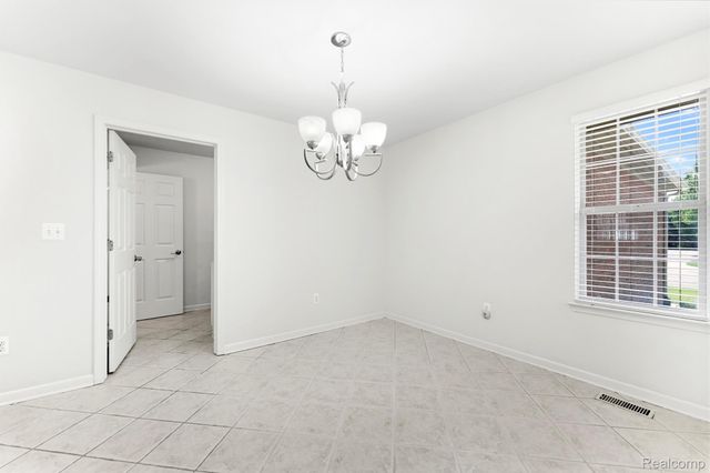 17437 Averhill Boulevard, Macomb Township, MI 48042