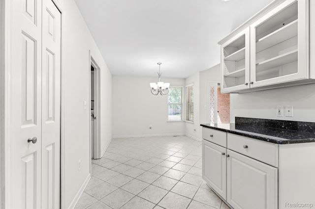 17437 Averhill Boulevard, Macomb Township, MI 48042