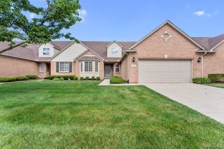 17437 Averhill Boulevard, Macomb Township, MI 48042