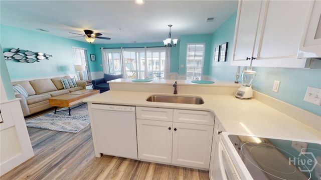 3 17th Street 8, Tybee Island, GA 31328
