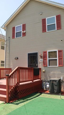 2464 N 34th STREET, Milwaukee, WI 53210