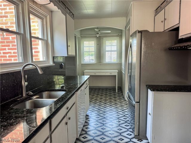7121 North Lima Road, Poland, OH 44514