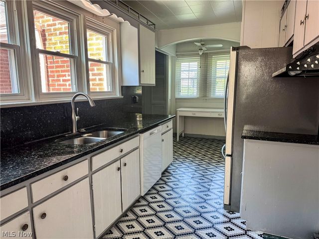 7121 North Lima Road, Poland, OH 44514