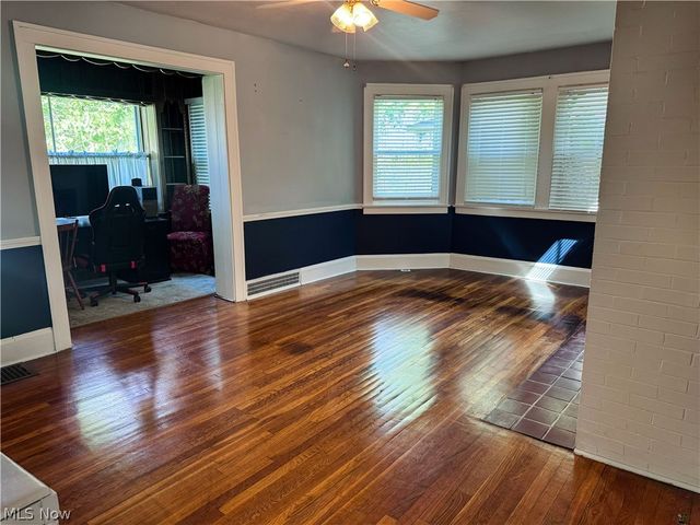 7121 North Lima Road, Poland, OH 44514