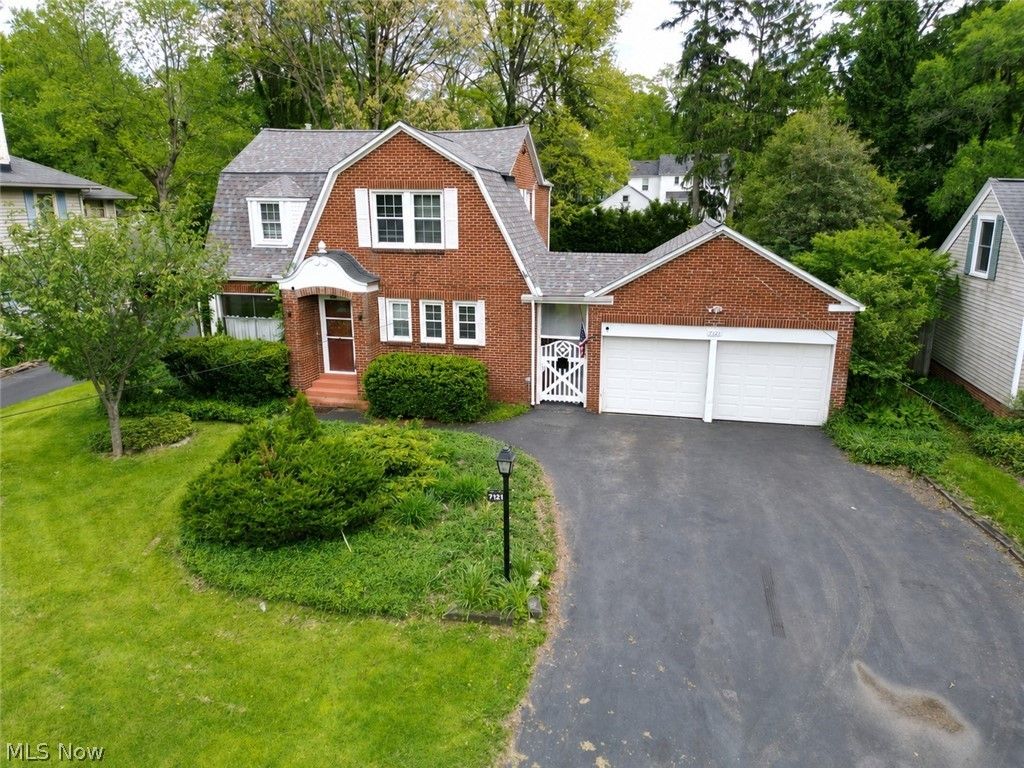7121 North Lima Road, Poland, OH 44514