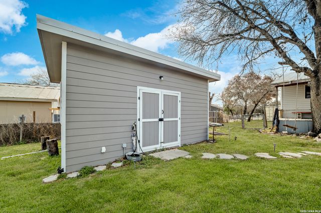 4315 Prelude Pass, Elmendorf, TX 78112