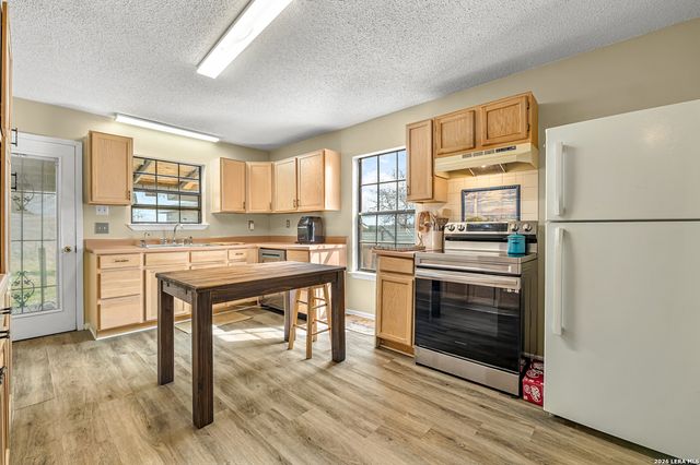 4315 Prelude Pass, Elmendorf, TX 78112