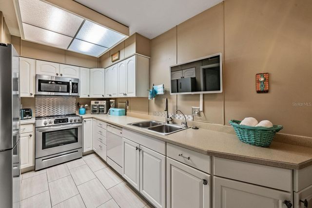 8727 BARDMOOR PLACE 101, Seminole, FL 33777