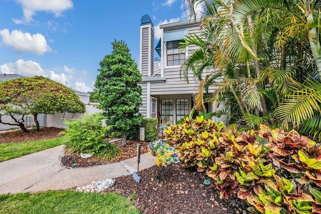 8727 BARDMOOR PLACE 101, Seminole, FL 33777