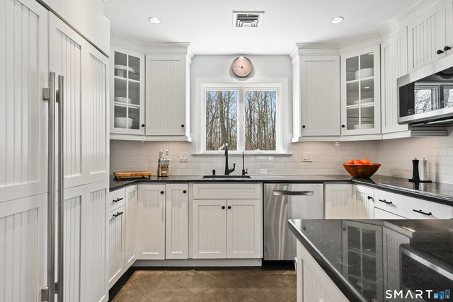 81 Ridge Brook Drive, Stamford, CT 06903