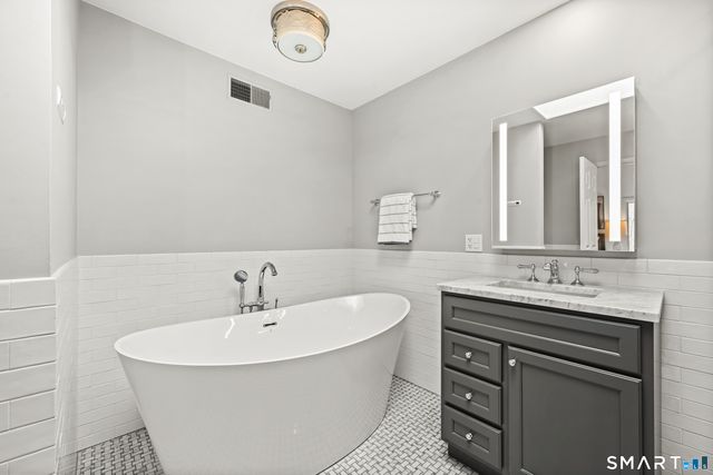 81 Ridge Brook Drive, Stamford, CT 06903