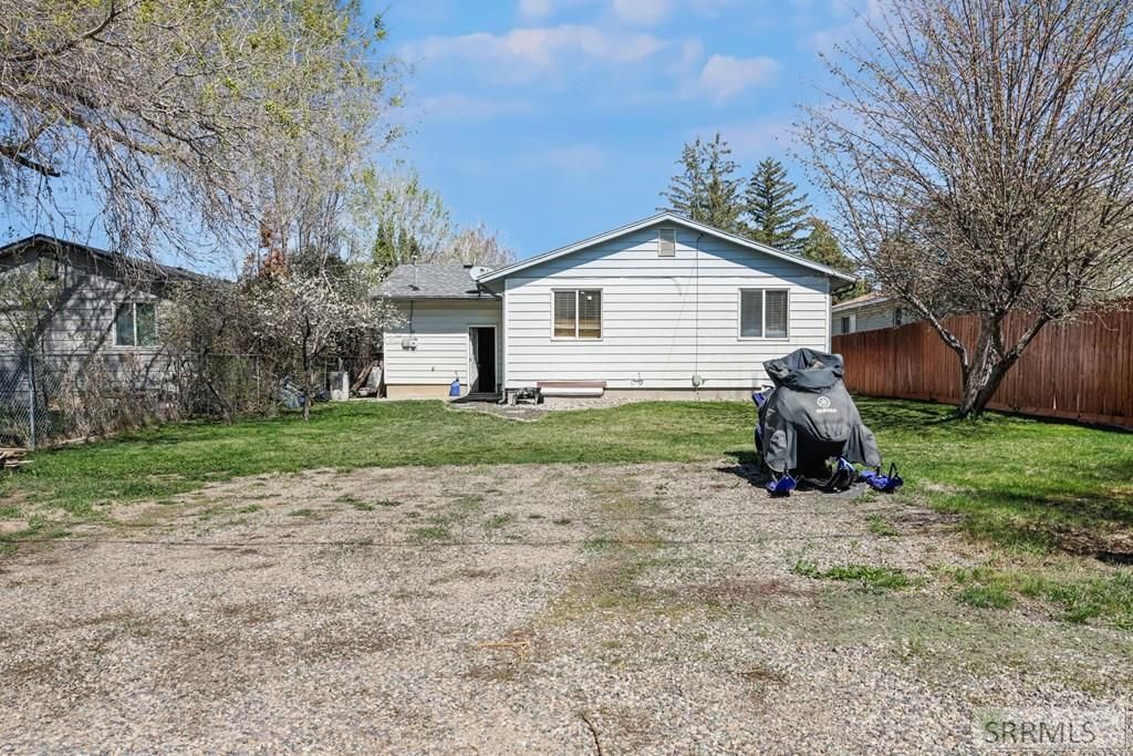 Image 33 of property listing at 375 W 1 S, Rigby, ID 83442