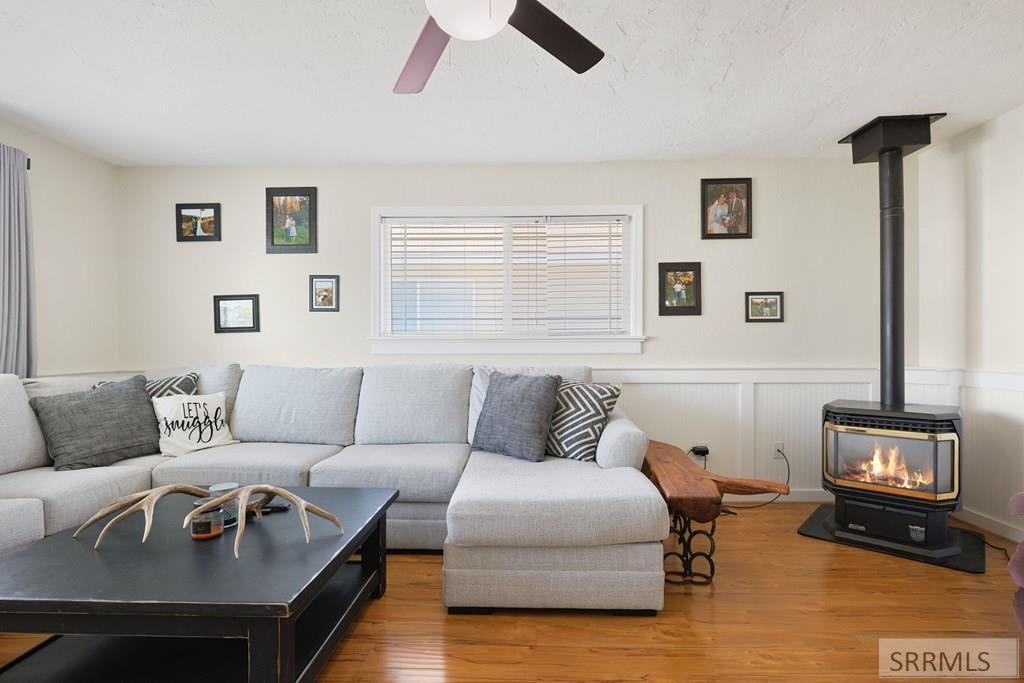 Image 9 of property listing at 375 W 1 S, Rigby, ID 83442