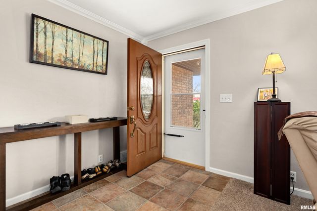 4303 N UNIVERSITY Street, Peoria, IL 61614