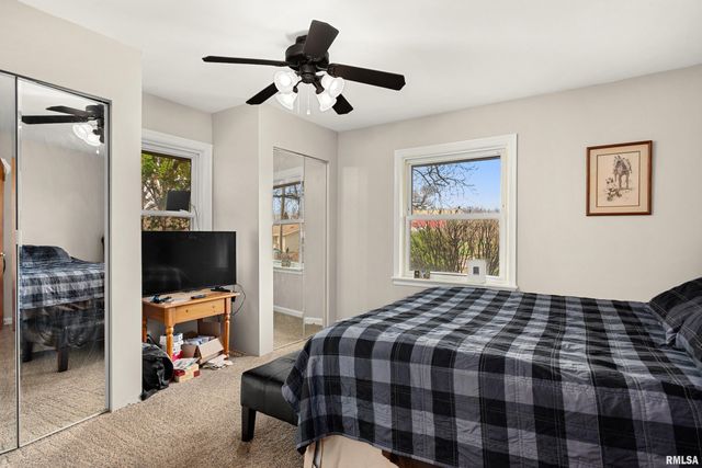 4303 N UNIVERSITY Street, Peoria, IL 61614