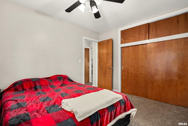 4303 N UNIVERSITY Street, Peoria, IL 61614