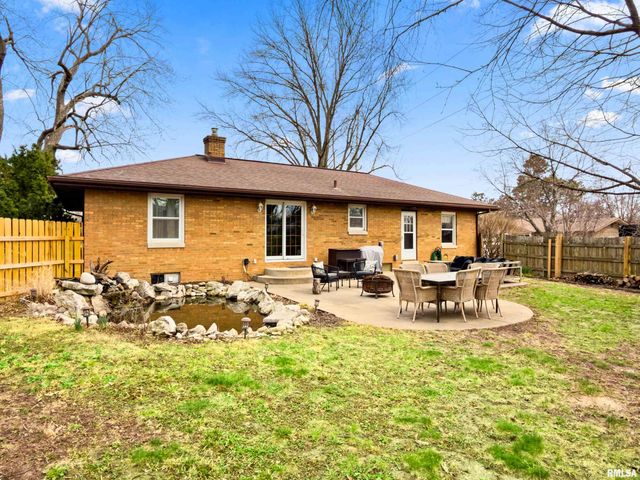 4303 N UNIVERSITY Street, Peoria, IL 61614