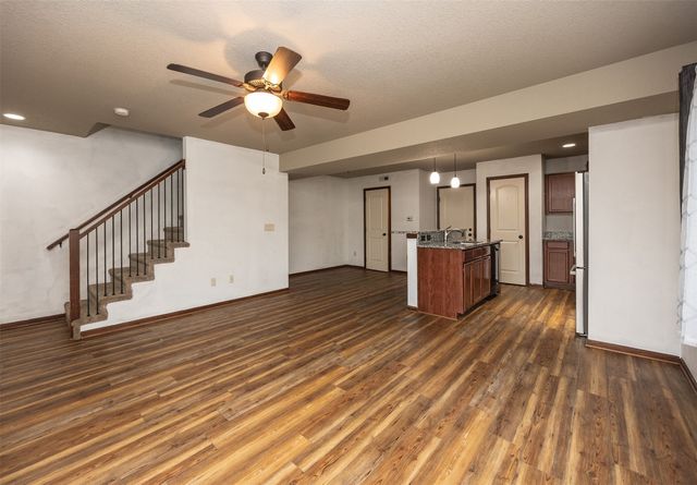 1401 N 6th Street 8, Indianola, IA 50125