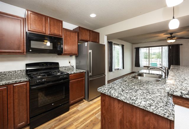 1401 N 6th Street 8, Indianola, IA 50125