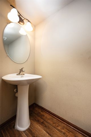 1401 N 6th Street 8, Indianola, IA 50125