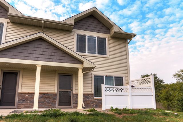 1401 N 6th Street 8, Indianola, IA 50125