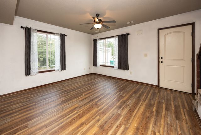 1401 N 6th Street 8, Indianola, IA 50125