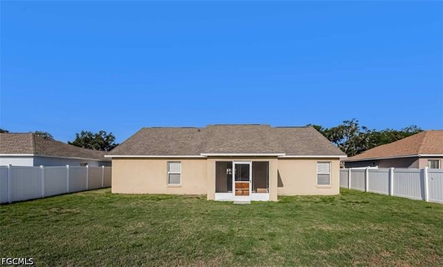 140 SW 29th ST, Cape Coral, FL 33914