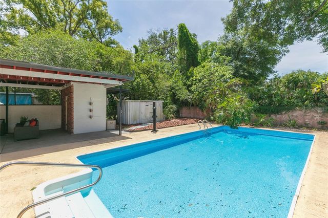 1219 E FLORA STREET, Tampa, FL 33604