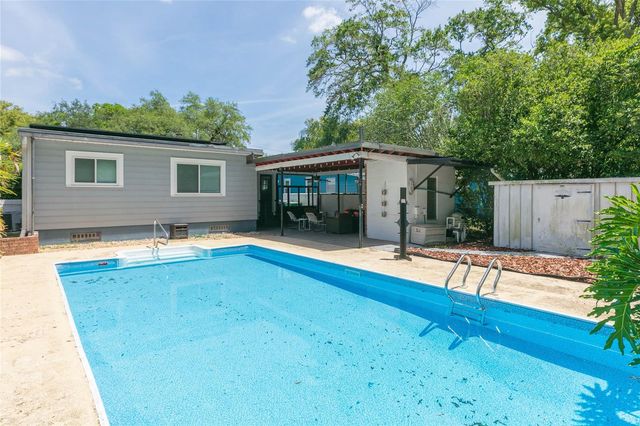 1219 E FLORA STREET, Tampa, FL 33604