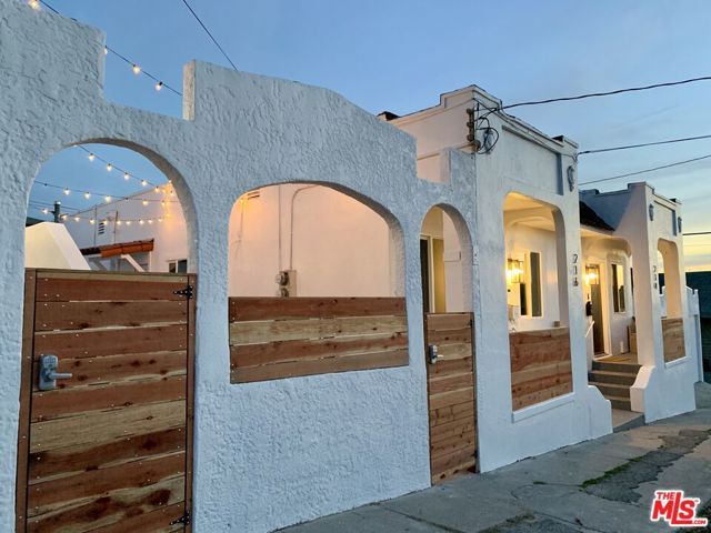 2600 Michigan Avenue, Los Angeles, CA 90033