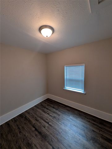 105 Dupont Circle, Fort Worth, TX 76134
