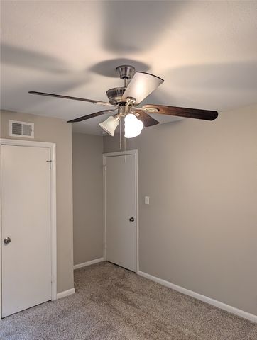 105 Dupont Circle, Fort Worth, TX 76134