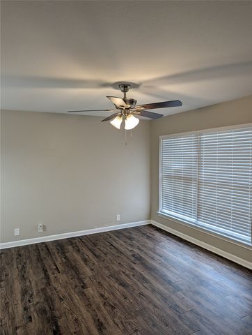 105 Dupont Circle, Fort Worth, TX 76134