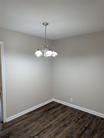 105 Dupont Circle, Fort Worth, TX 76134